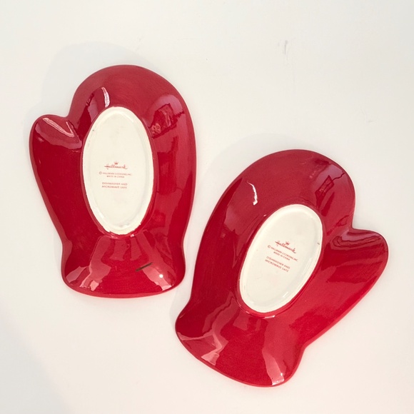 Hallmark Christmas Mitten Serving Dishes - Picture 2 of 4